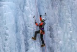 ice climbing alone 